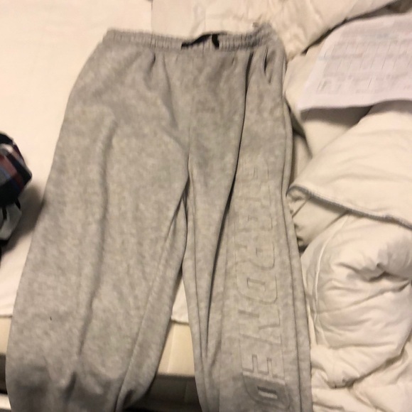 Cuffed gray pants joggers - Picture 2 of 3